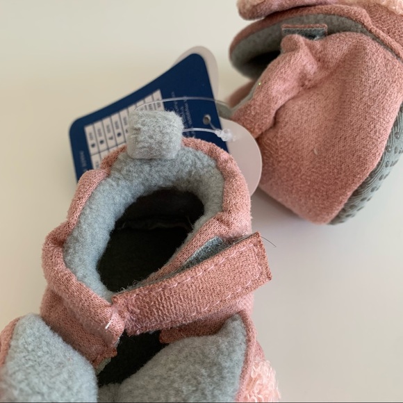 💜2 for $20💜 Myggpp pink fuzzy slippers - Picture 5 of 7